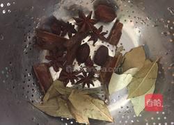 香辣啤酒虾蟹锅的做法图解3