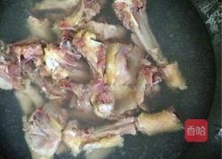 椰子煲老鸡汤的做法图解3