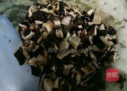 香菇辣酱的做法图解3