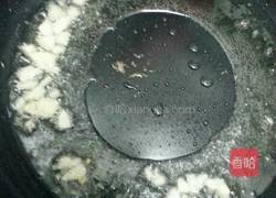 秋葵炒肉片的做法图解2