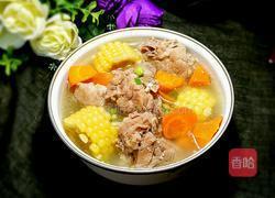 胡萝卜玉米排骨汤的做法图解9
