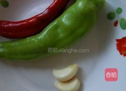 双椒拌耳丝的做法图解3