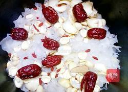 红枣银耳莲子汤的做法图解6