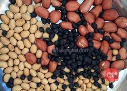 五谷豆浆的做法图解1