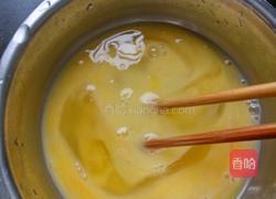 蒜苗煎蛋的做法图解2