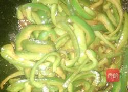 菜椒炒肉丝的做法图解7