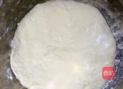 双折饺子包法的做法图解1