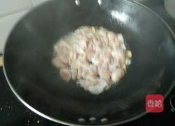 酸菜炒大肠的做法图解6