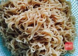 银芽肉丸炒面的做法图解3