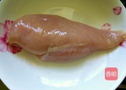 凉拌鸡丝的做法图解1