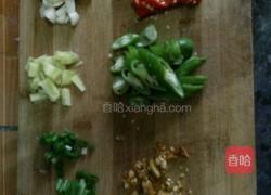 干扁鱼块的做法图解2