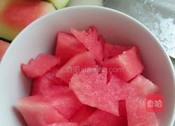 西瓜牛奶冰的做法图解1