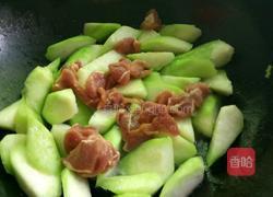 丝瓜炒肉的做法图解6