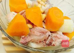 山药胡萝卜棒骨汤的做法图解1