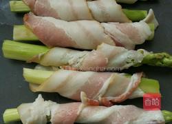 培根芦笋卷的做法图解2