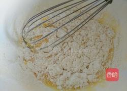 戚风蛋糕的做法图解2
