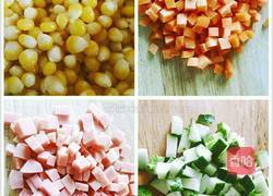 火腿炒玉米粒的做法图解1