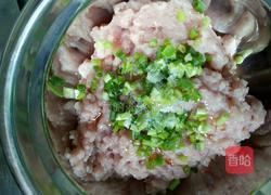 肉碎鸭蛋饼的做法图解2