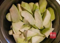 丝瓜炒鸡蛋的做法图解2