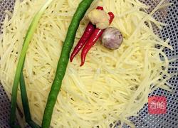 香辣土豆丝的做法图解1