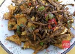 豆荚干辣炒肉的做法图解4