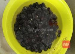 蓝莓果酱的做法图解1