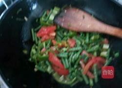 西红柿炒豇豆角的做法图解3
