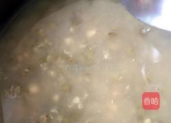 绿豆薏米粥的做法图解3