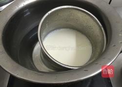 蓝莓慕斯蛋糕的做法图解3