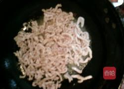 豆芽芹菜炒肉丝的做法图解5