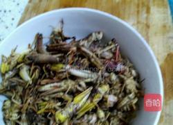 童年的味道–油爆蚂蚱的做法图解5