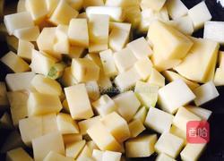 西红柿土豆浓汤的做法图解1