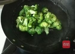 香菇西兰花的做法图解3