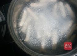 缤纷虾饺的做法图解1