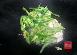 胡萝卜炒腊肉的做法图解7