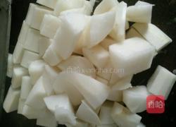 鸡肉萝卜汤的做法图解3