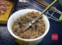 腊肠肉酱面的做法图解4