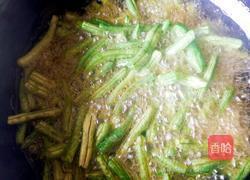 干煸豆角的做法图解3