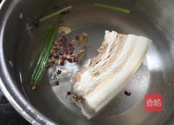 蒜泥白肉的做法图解1