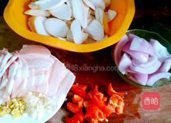 洋葱炝杏鲍菇的做法图解2