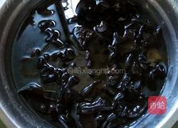 洋葱拌木耳的做法图解4