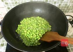 鱼块炒毛豆的做法图解8