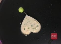 相亲相爱之爱心土豆饼的做法图解7