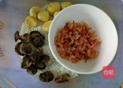 荷叶糯米鸡的做法图解1