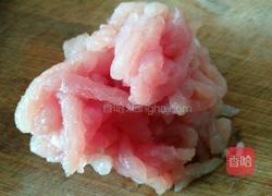 猪耳朵豆角炒肉丝的做法图解3