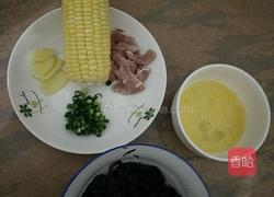 紫菜玉米蛋花汤的做法图解1