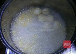 紫菜玉米蛋花汤的做法图解2
