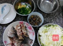 酱油鲈鱼的做法图解1