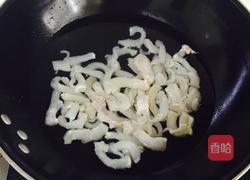 红椒烧牛筋的做法图解1