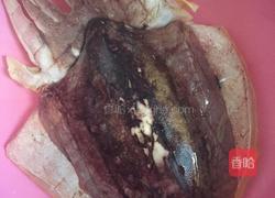 墨鱼排骨汤的做法图解1